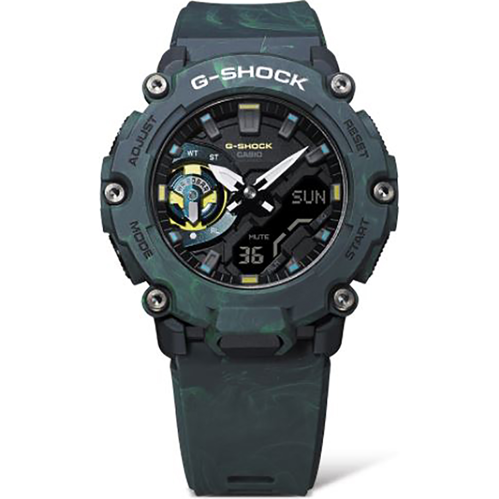 G-Shock Classic Style GA-2200MFR-3AER Carbon Core Guard Mystic Forest Horloge