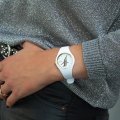 Wit-goud dameshorloge met bliksemschicht-wijzerplaat Herfst / Winter Collectie Ice-Watch